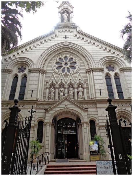 El templo de Jesús Sacramentado y la leyenda urbana de la gorra viajera que lo habita.