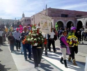 Peregrinos de Tepic. De P. Temastian Jalisco Mexico en F