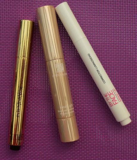 Los tres productos Analizando iluminadores correctores: By the Face vs Estée Lauder