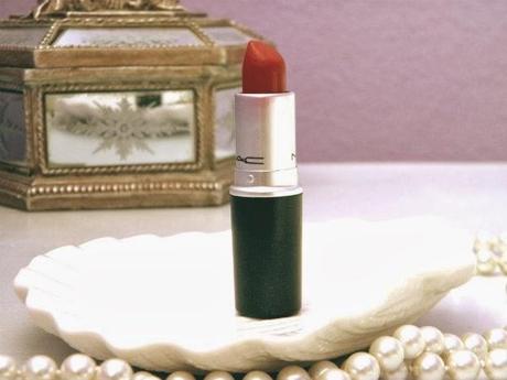 Historia del maquillaje:El rojo de labios