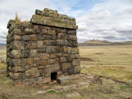 Chullpas de Cutimbo : inmensas y misteriosas