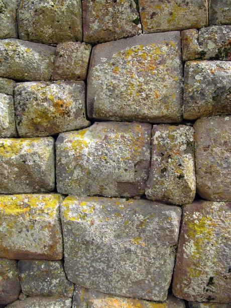 Chullpas de Cutimbo : inmensas y misteriosas