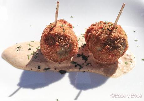 ¿¿¿¿Cómo???? ¿Qué aún no habéis ido al Quintotapa de L’Hospitalet? Bomba de corazon de alcachofa del prat con gorgonzola quintotapa hospitalet la bodegueta del museu