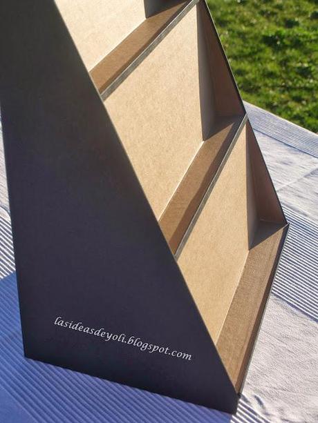 Expositores cartonaje.