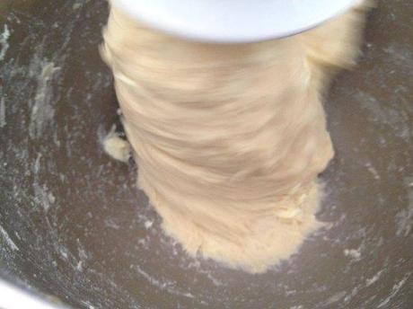 recetas panecillos fáciles recetas delikatissen recetas de panecillos repostería bollería receta fácil de pan medias noches panecillos leche caseros rápidos Panecillos de leche esponjosos como hacer pan en casa 