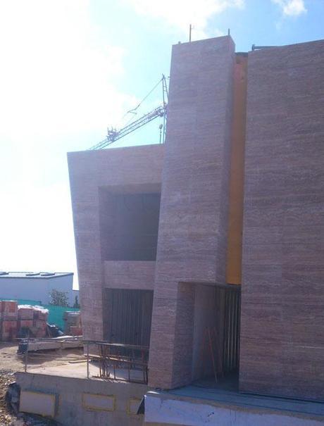 IMÁGENES DE OBRA DE LA VIVIENDA UNIFAMILIAR DISEÑADA POR A-CERO EN OVIEDO