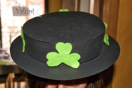 DIY sombrero de cartulina para Saint Patrick's Day