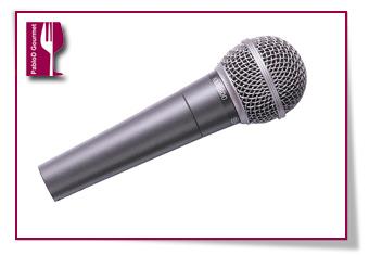 PabloD Gourmet - Micrófono para las entrevistas