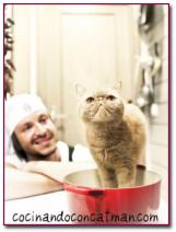 PabloD Gourmet - Manu Catman con su gato