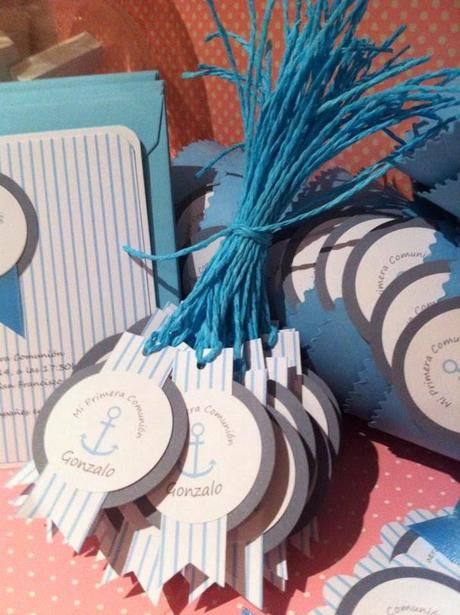 Detalles de comunion: invitaciones, etiquetas, toppers y conos