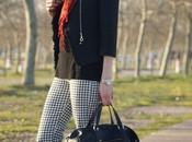 Change shoesEl mismo "outfit" llevado días distintos,