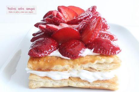 Hojadre de fresas y nata Hojadre de fresas y nata