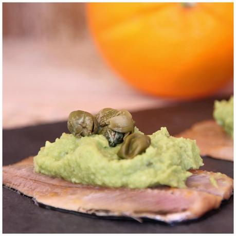 receta: filetes de sardina marinados en cítricos con guacamole y alcaparras