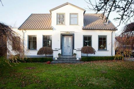 sillas eames muebles de diseño e ikea Las casas nórdicas modernas estilo nórdico escandinavo decoracion en blanco y madera clara casas nórdicas decoración blog decoración interiores nórdicos acabados y revestimientos decoración 