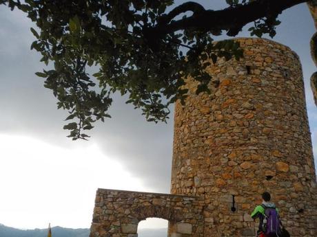 Cabrils - Turó de l'infern - Creu de Montcabrer - Castell de Burriac - Roca d'en Toni - Vilassar de Mar