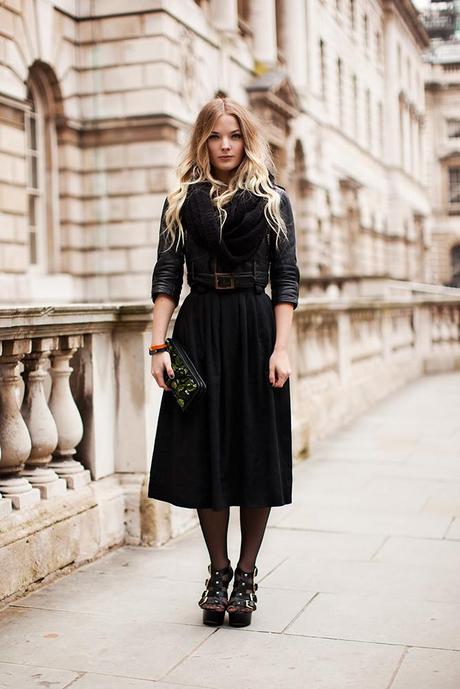 pleated-midi-skirt-street-style