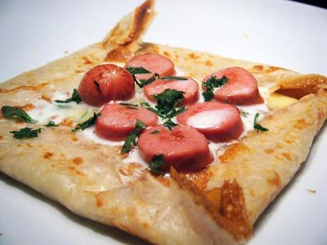 CREPES CON SALCHICHAS CREPES CON SALCHICHAS