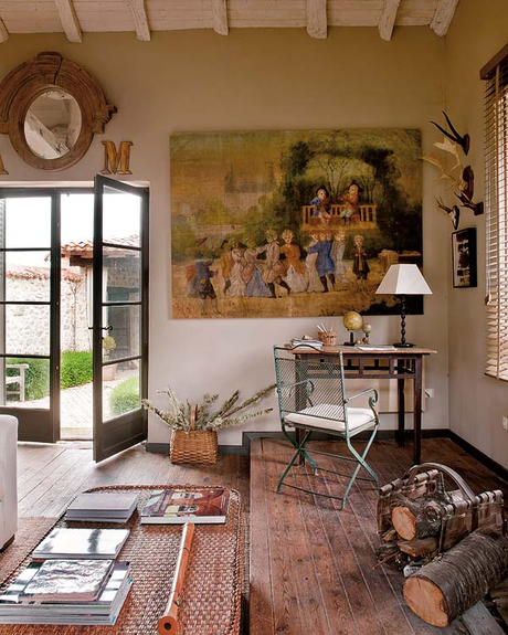 Algunos de los trabajos del diseñador Mikel Larrinaga   /    Some of the work of designer Mikel Larrinaga