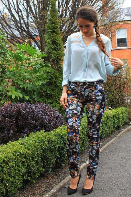 Mint green blouse and floral pants Image and video hosting by TinyPic
