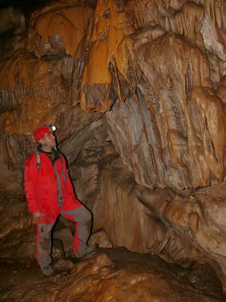 Trabajos espeleológicos