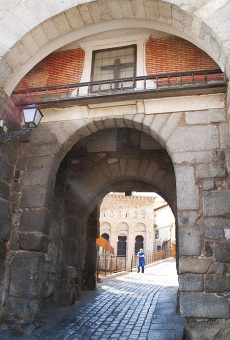 Puerta de Valmardón