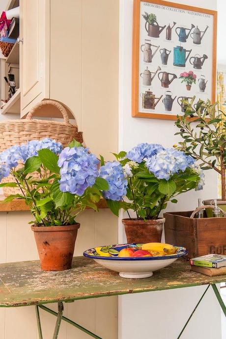 UNA COCINA DE ESTILO VICTORIANO PARA UNA CASA DE CAMPO