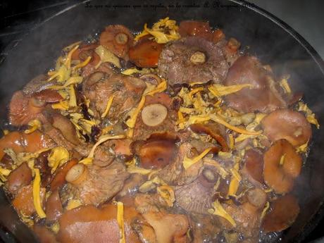 Niscalos y otras setas con Ajo y Perejil.