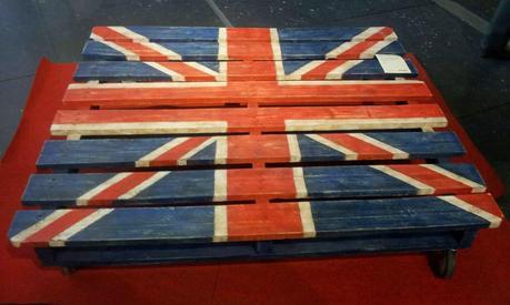 LOOK AT ME: RE-CYCLING LOOK AT ME: RE-CYCLING