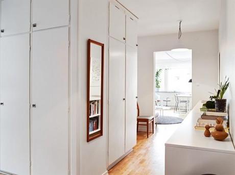 trucos mas espacio decoración Muebles ligeros para ganar espacio visual interiores espacios pequeños estilo y diseño nórdico estilo nórdico decoración de salones decoración de interiores cocinas blancas modernas blog decoracion interiores 