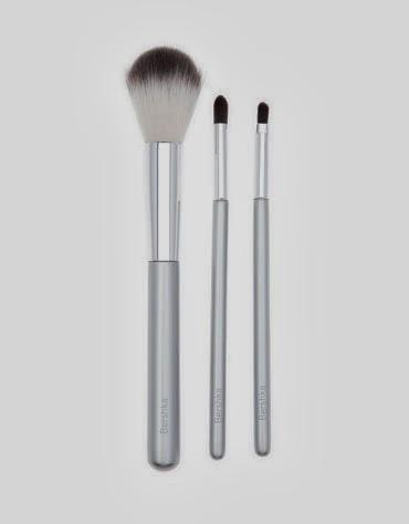 Set de 3 pinceles maquillaje BERSHKA