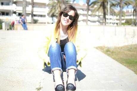 Look of the day: Yellow blazer