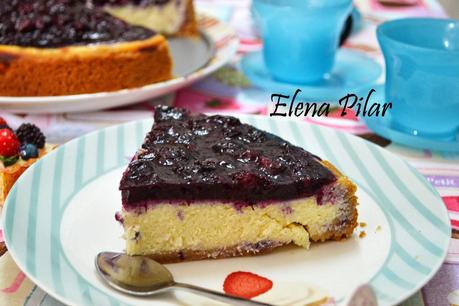 Tarta de queso neoyorkina con cobertura de arándanos frescos (Thermomix y tradicional)
