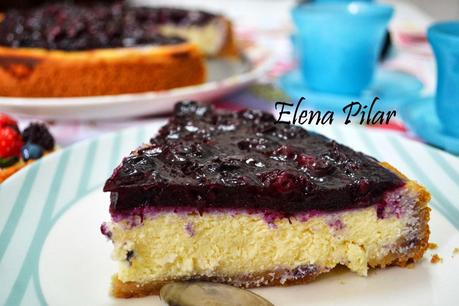 Tarta de queso neoyorkina con cobertura de arándanos frescos (Thermomix y tradicional)