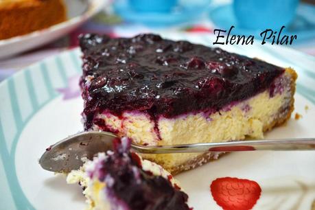 Tarta de queso neoyorkina con cobertura de arándanos frescos (Thermomix y tradicional)