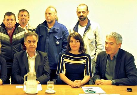 EL FRENTE DE IZQUIERDA PRESENTÓ LOS PROYECTOS CONTRA LOS DESPIDOS Y SUSPENSIONES Y POR EL SALARIO MÍNIMO