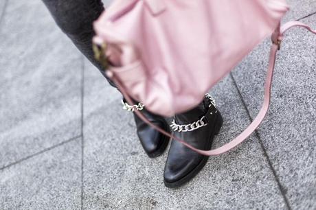 street style the rose sheinside sweater zara chained boots fashion blogger outfit blog de moda street style the rose sheinside sweater zara chained boots fashion blogger outfit blog de moda
