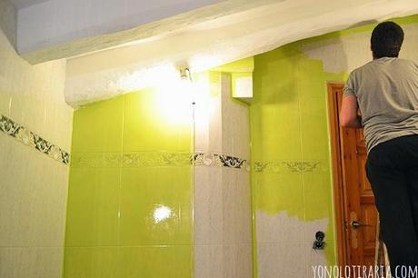 Vamos a tunear el baño. Capítulo 3. A pintar baldosas!