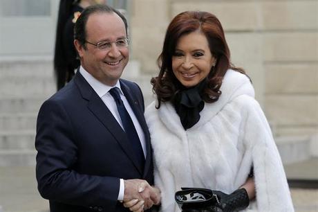 Cristina Kirchner ya se reúne con François Hollande en París