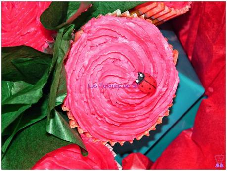 CÓMO HACER UNA PLANTA CON CUPCAKES