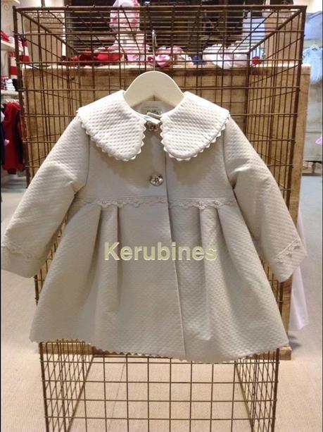 ABRIGOS Y GABARDINAS VERANO Y POR QUÉ SON GALLEGAS??? POR QUÉ?