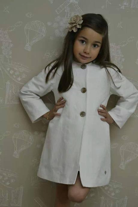 ABRIGOS Y GABARDINAS VERANO Y POR QUÉ SON GALLEGAS??? POR QUÉ?