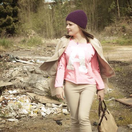 A TOUCH OF PINK A TOUCH OF PINK