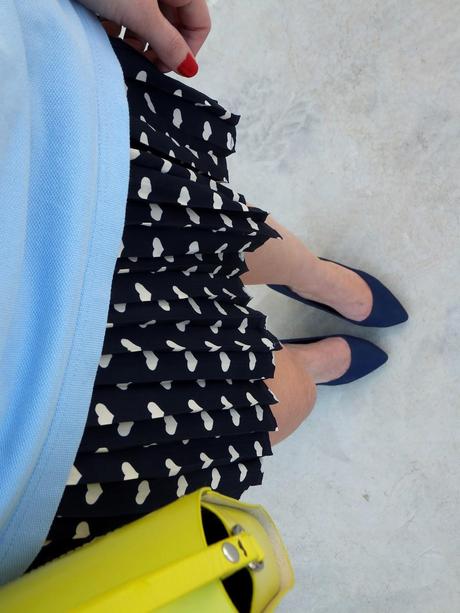 Falda plisada con corazones de Stradivarius