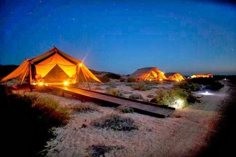 Hotel de Tienda en la Costa