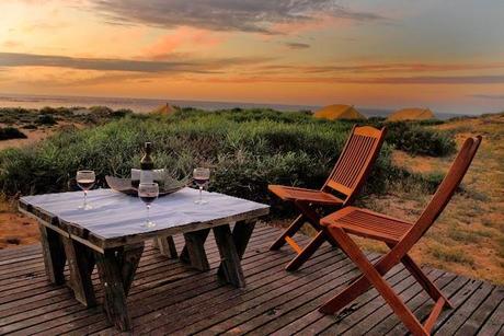 Hotel de Tienda en la Costa