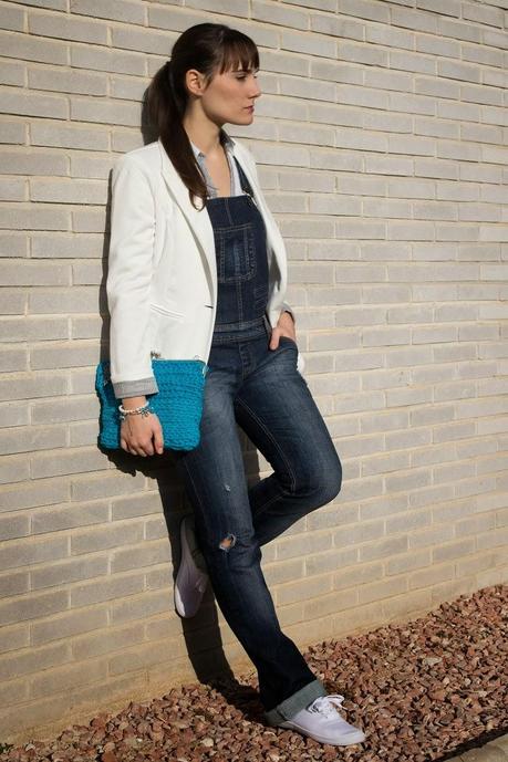 Peto vaquero, blanco y turquesa