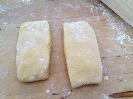 postres y dulces nórdicos daneses postres rápidos nórdicos postres para hacer con niños postres fáciles postres delikatissen hindbærsnitter receta opskrift barritas rellenas dulces Barritas glaseadas con sprinkles y mermelada de arándanos barritas con glaseado receta 