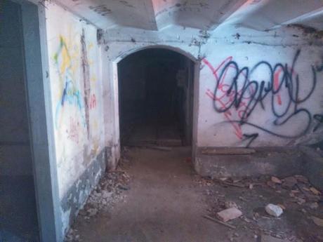 la casona abandonada de Arnao (graffiti art)