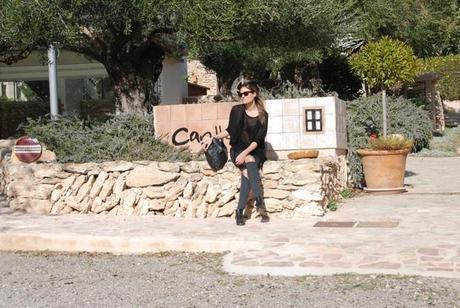 LifeStyle, ibiza, agroturismo can lluc, detox, wellness, spa, yoga, meditación, dietox, sunset, cala jondal, yemanja, puesta de sol, dalt vila, zara, new balance, true religion, canon, cristina blanco, blogs de moda, bloggers trips, guia de estilo, guiadeestilo, spanish fashion blogs, style, 