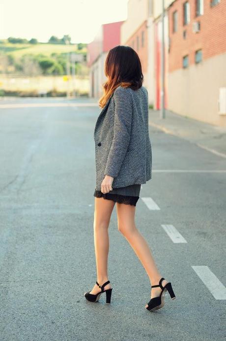 FALDA LENCERA FALDA LENCERA